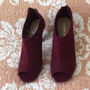 Burgundy Madden Girl shoes. Size: 7:5 never worn